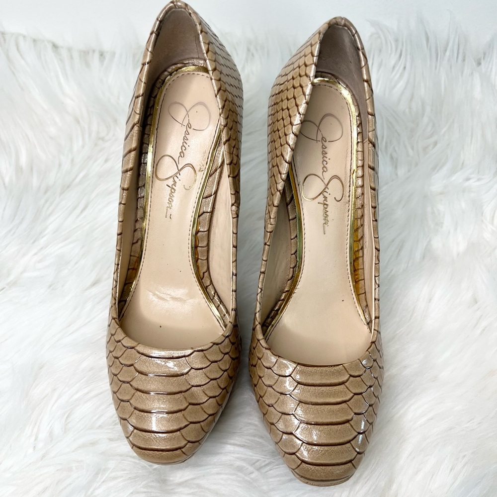 Jessica Simpson platform heels